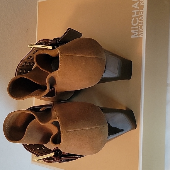 Michael Kors suede opened toe booties. - Picture 2 of 2